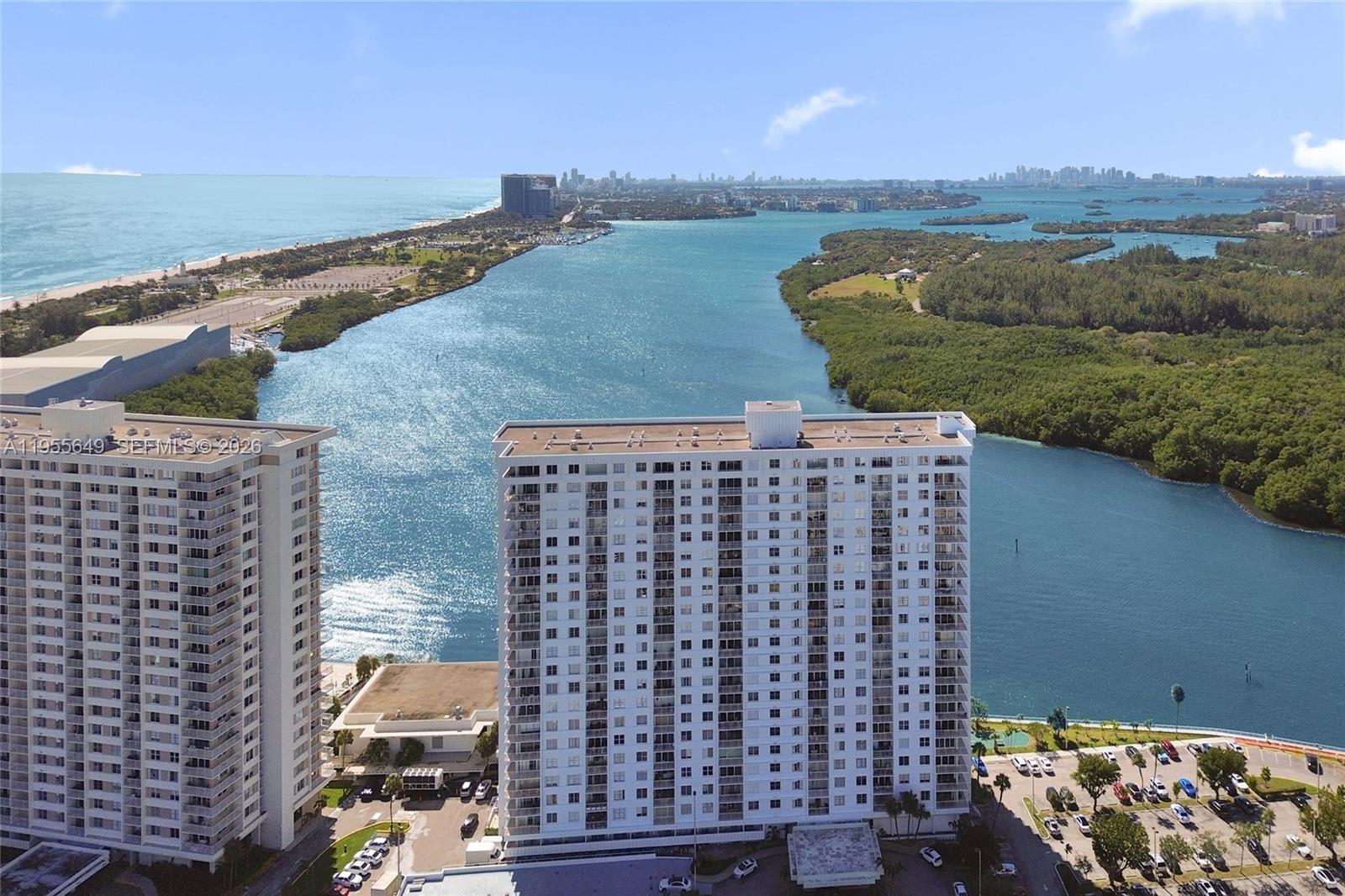 ARLEN HOUSE WEST CONDO - Residential