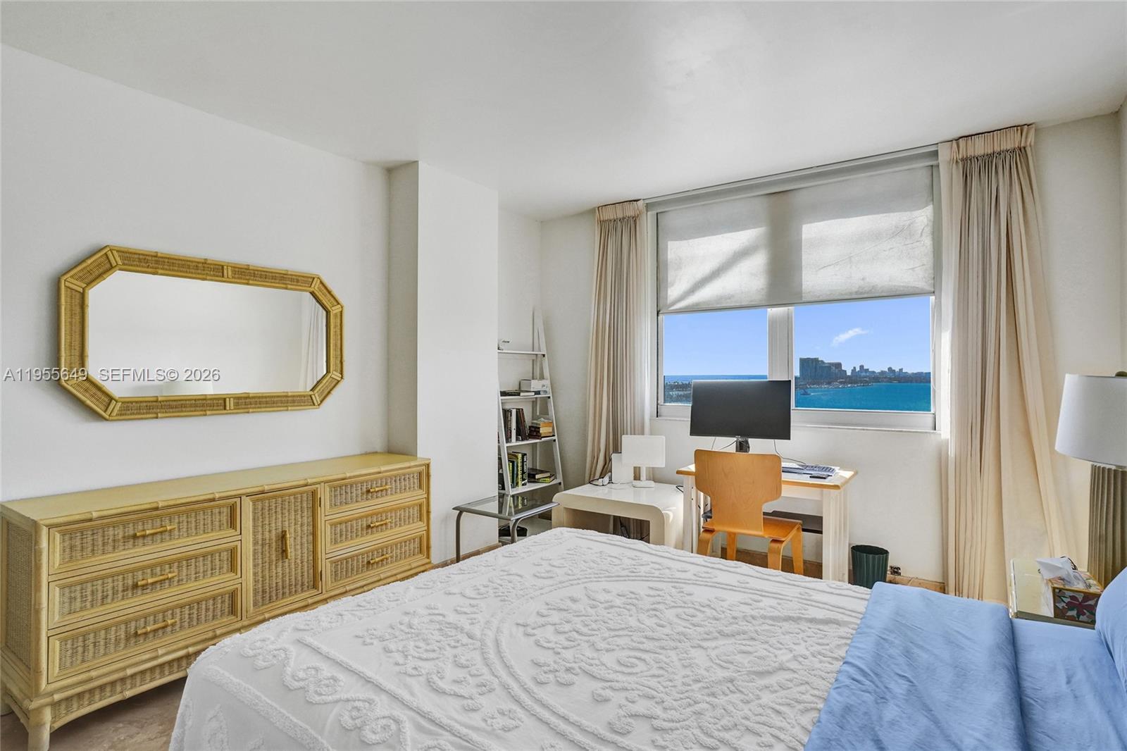 ARLEN HOUSE WEST CONDO - Residential