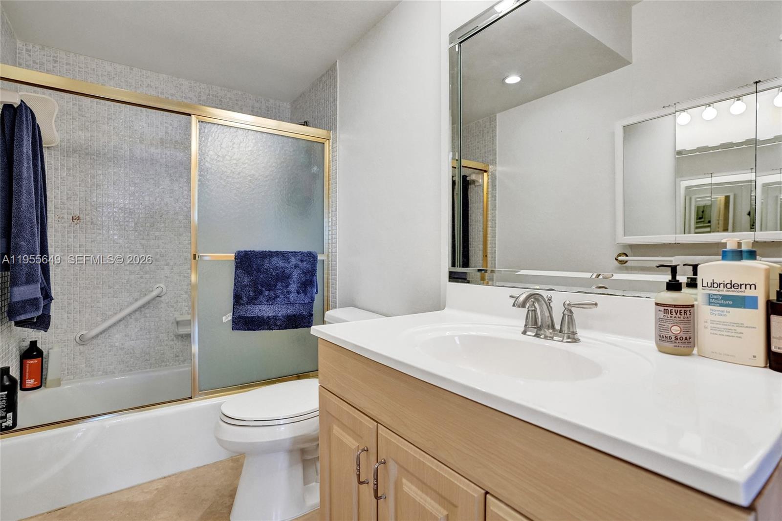 ARLEN HOUSE WEST CONDO - Residential