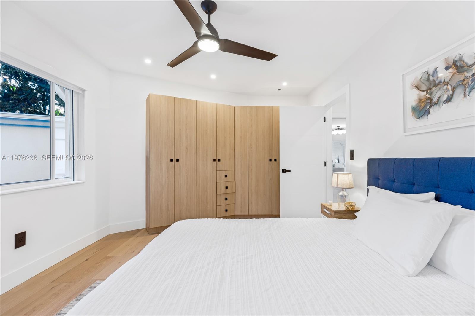 PARK PLAZA - Residential Lease