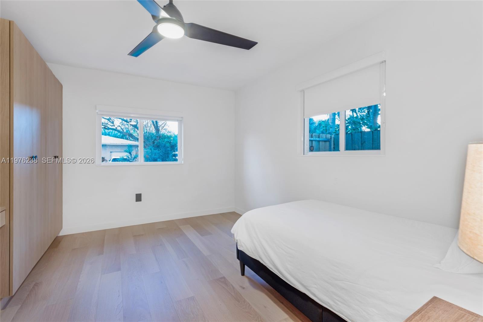 PARK PLAZA - Residential Lease