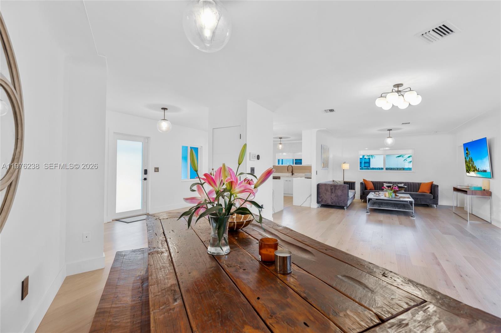 PARK PLAZA - Residential Lease