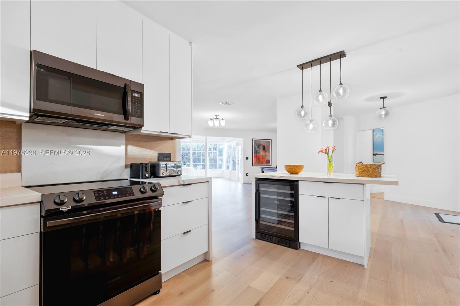 PARK PLAZA - Residential Lease