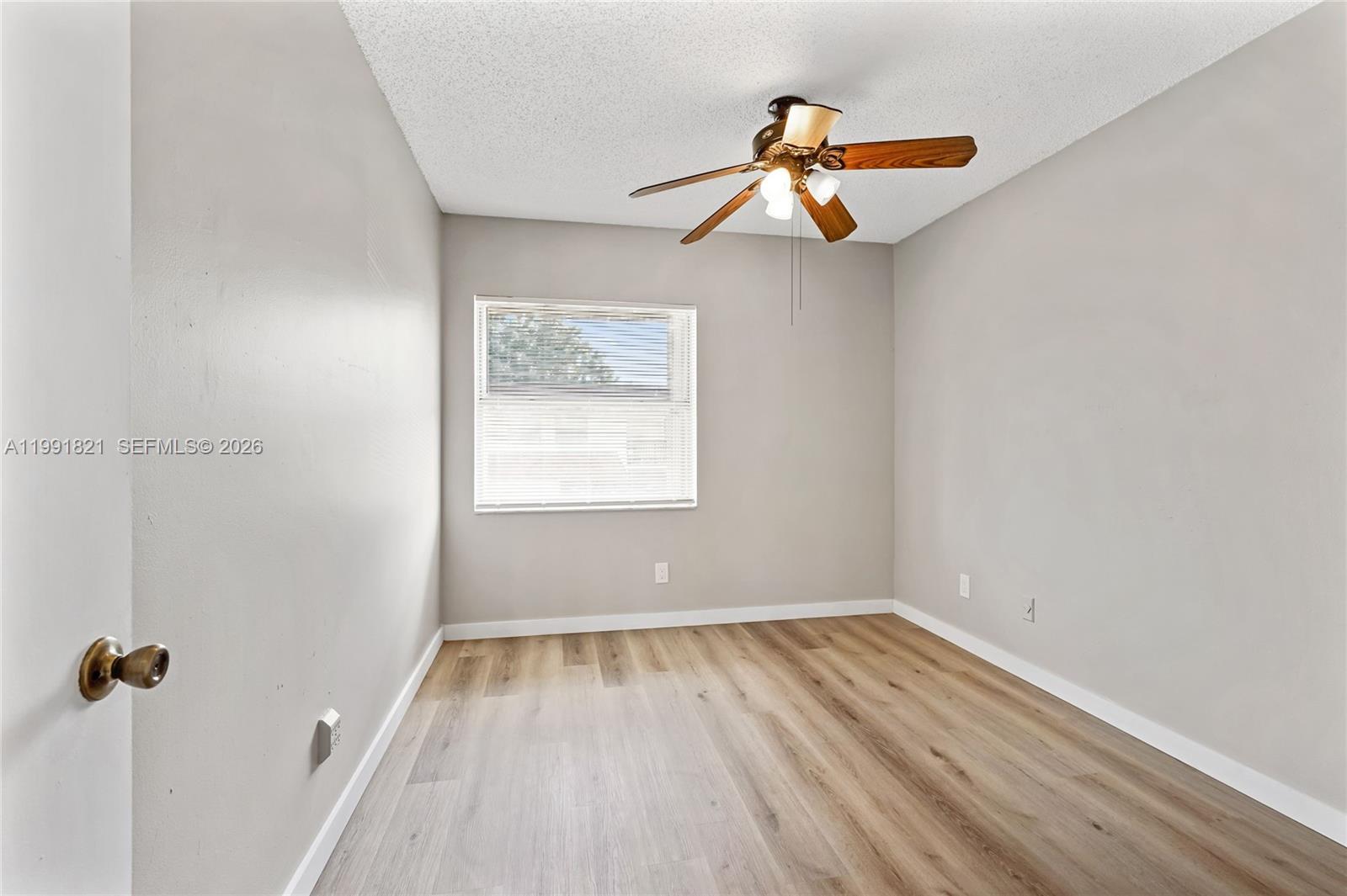 BRENTWOOD WEST TOWNHOUSES - Residential