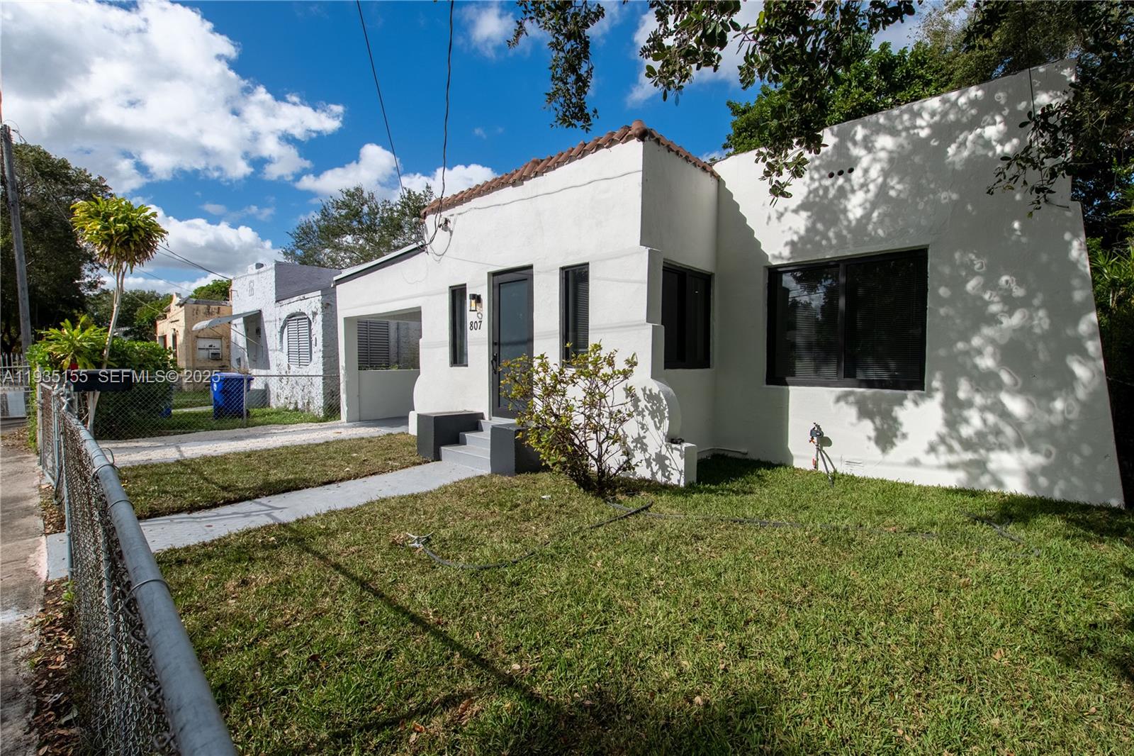 807 NW 51st St