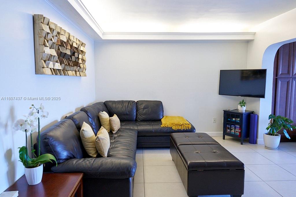 QUATRAINE CONDO I PH I - Residential