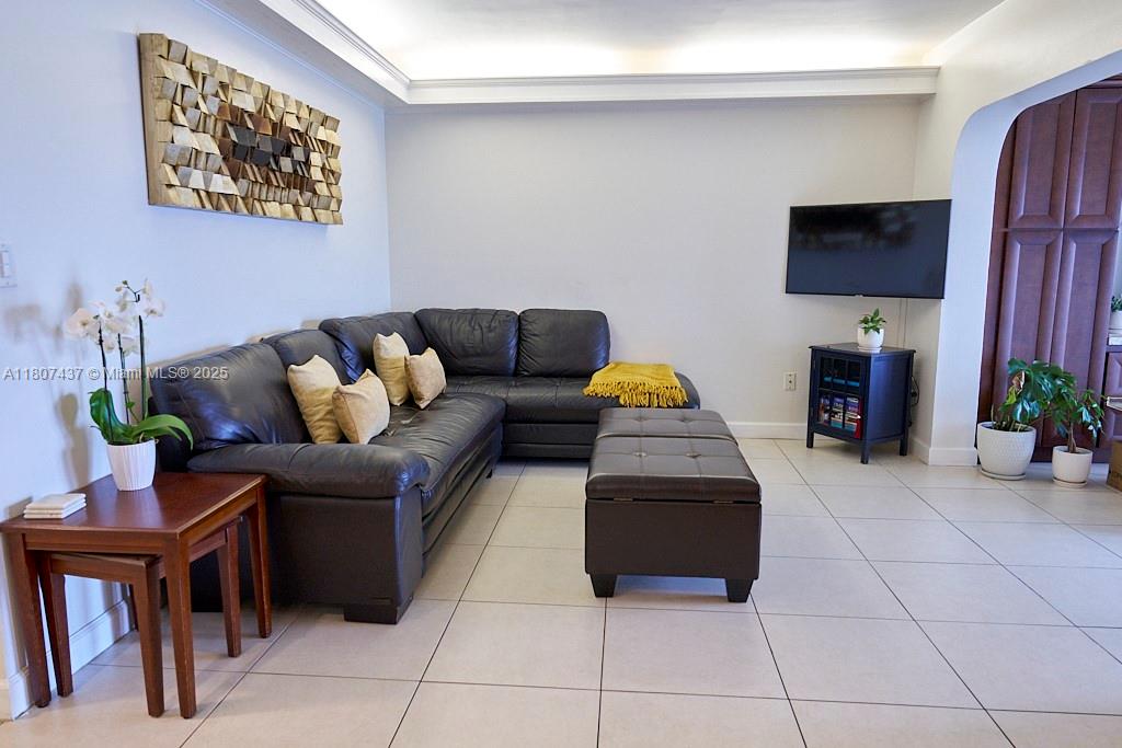 QUATRAINE CONDO I PH I - Residential