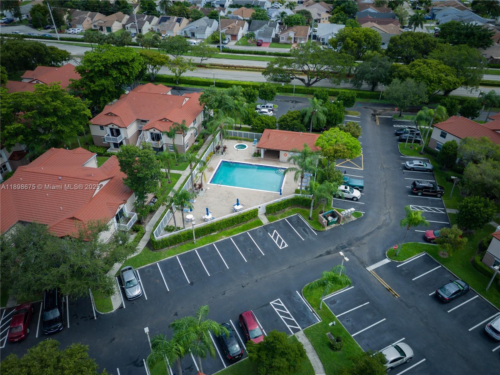 CLUB QUARTERS AT RAINTREE - Residential Lease