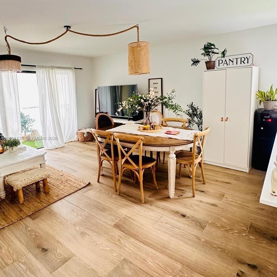 RACQUET CLUB APARTMENTS A - Residential