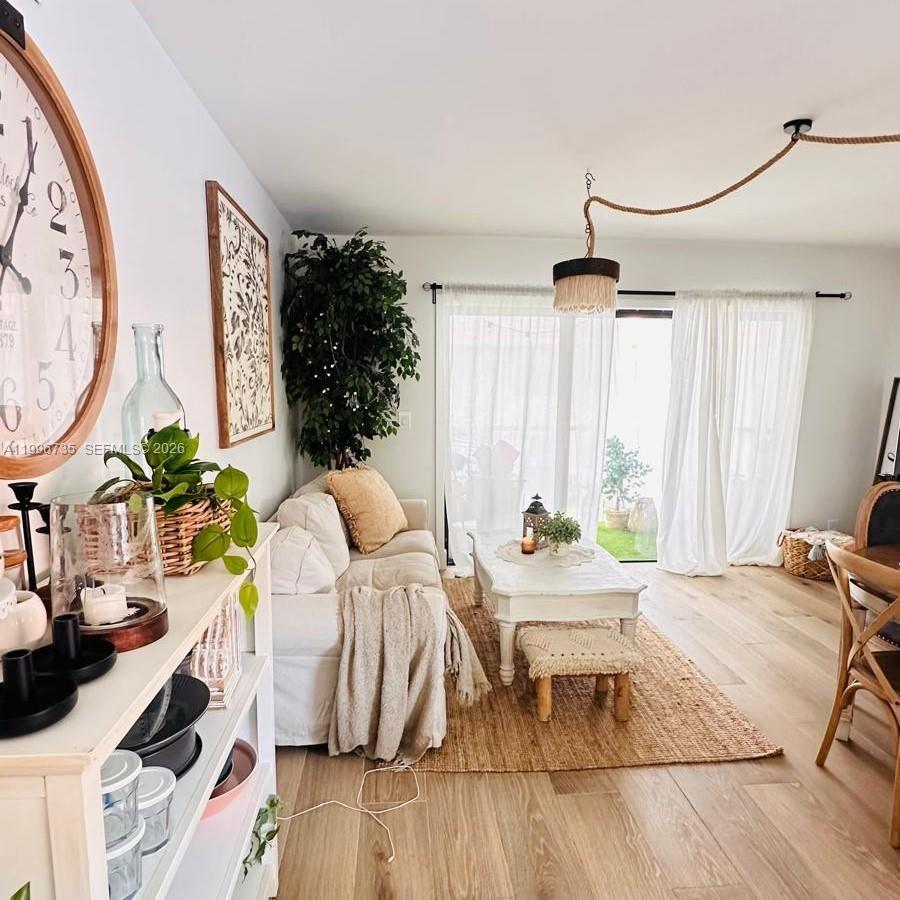 RACQUET CLUB APARTMENTS A - Residential