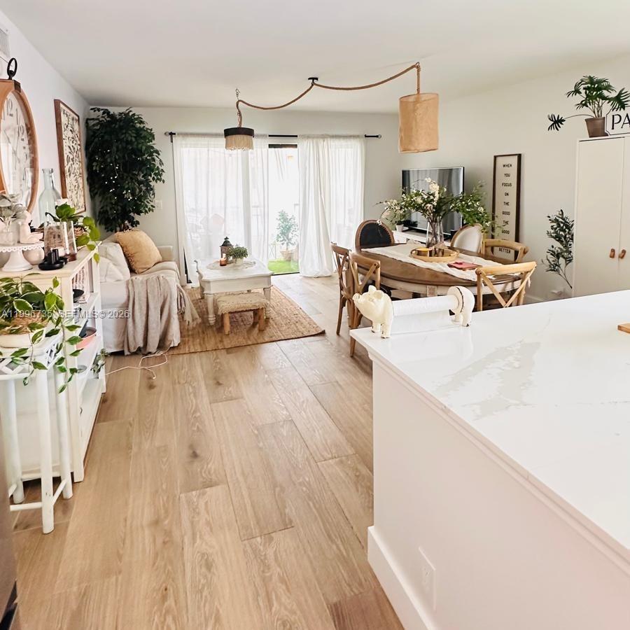 RACQUET CLUB APARTMENTS A - Residential