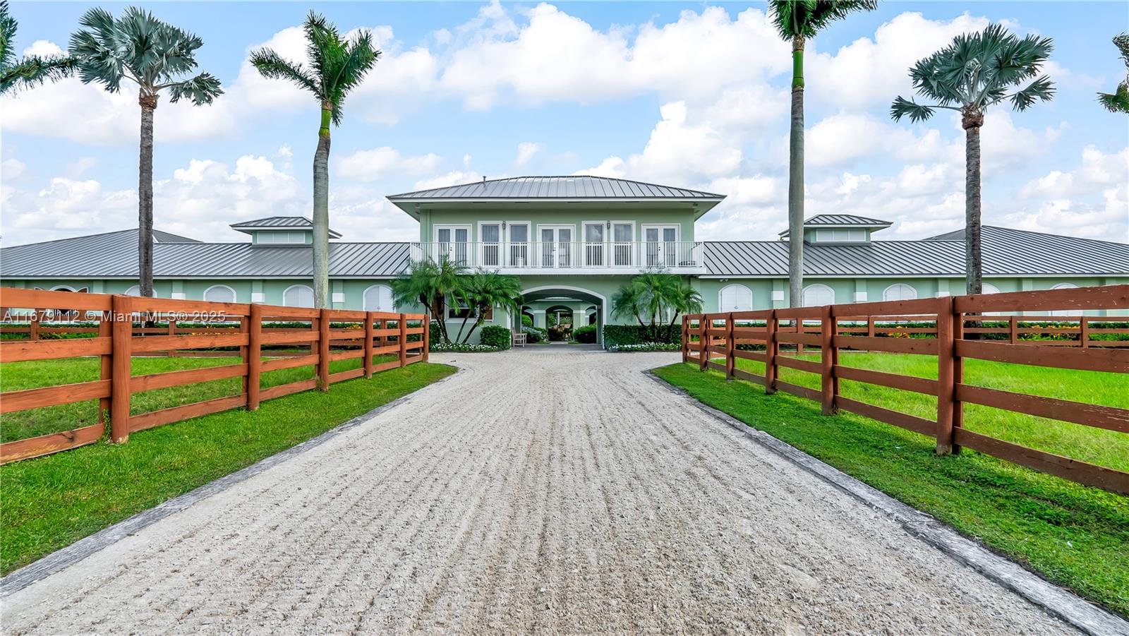 GRAND PRIX FARMS - Residential