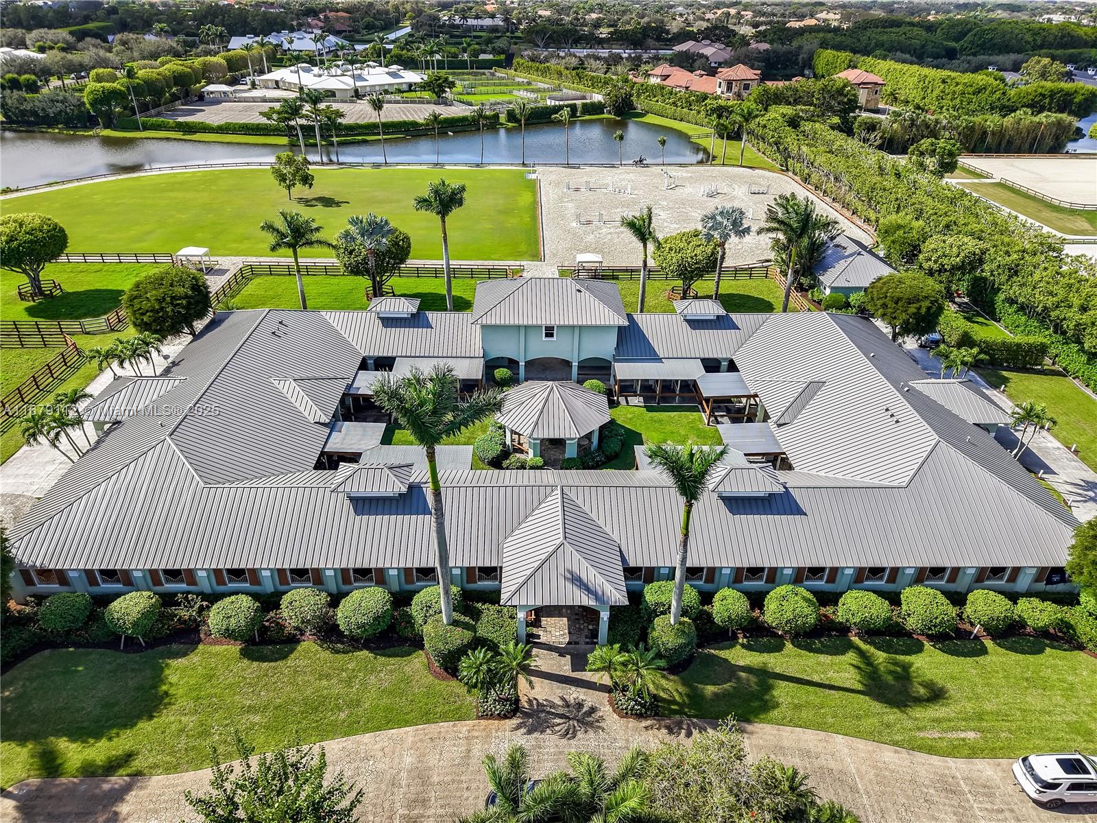 GRAND PRIX FARMS - Residential