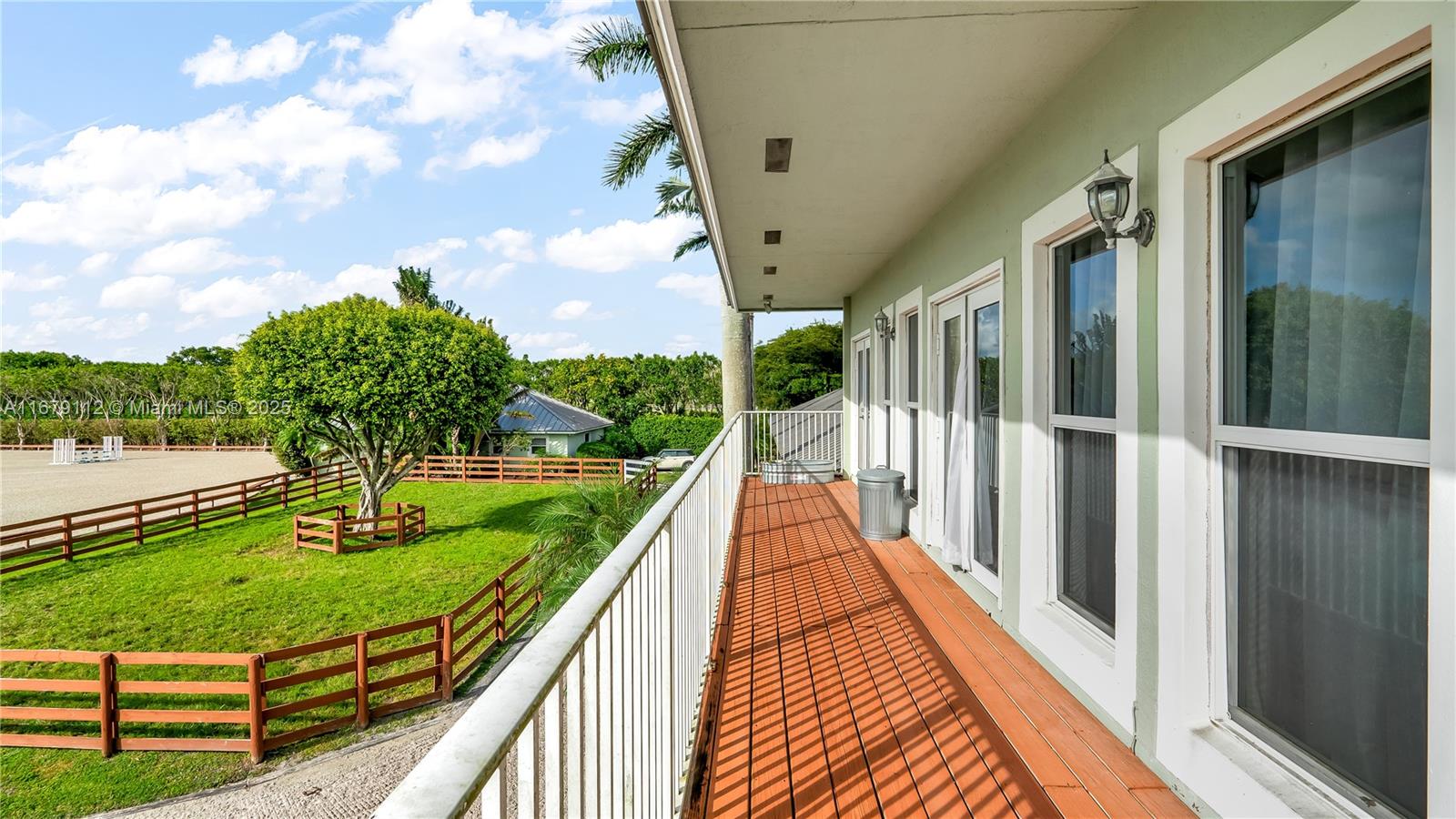 GRAND PRIX FARMS - Residential
