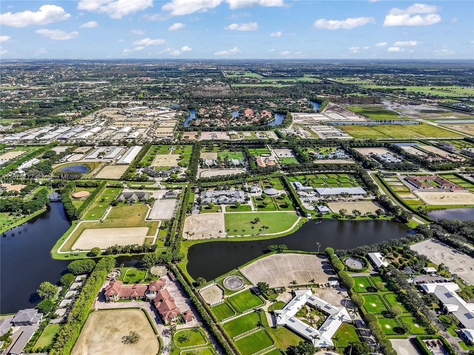 GRAND PRIX FARMS - Residential