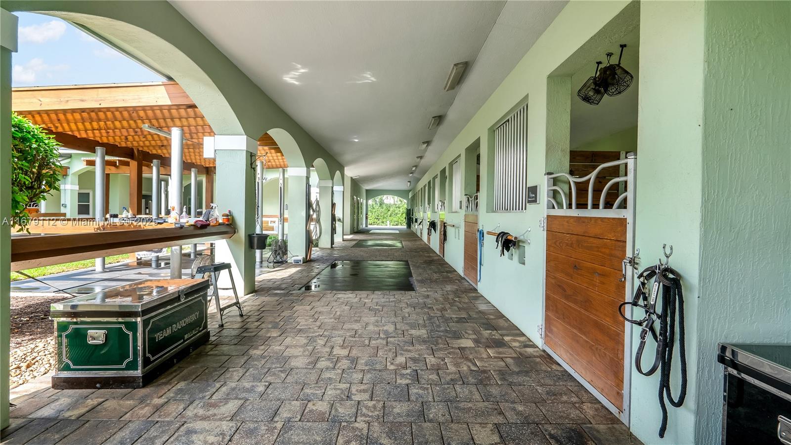 GRAND PRIX FARMS - Residential
