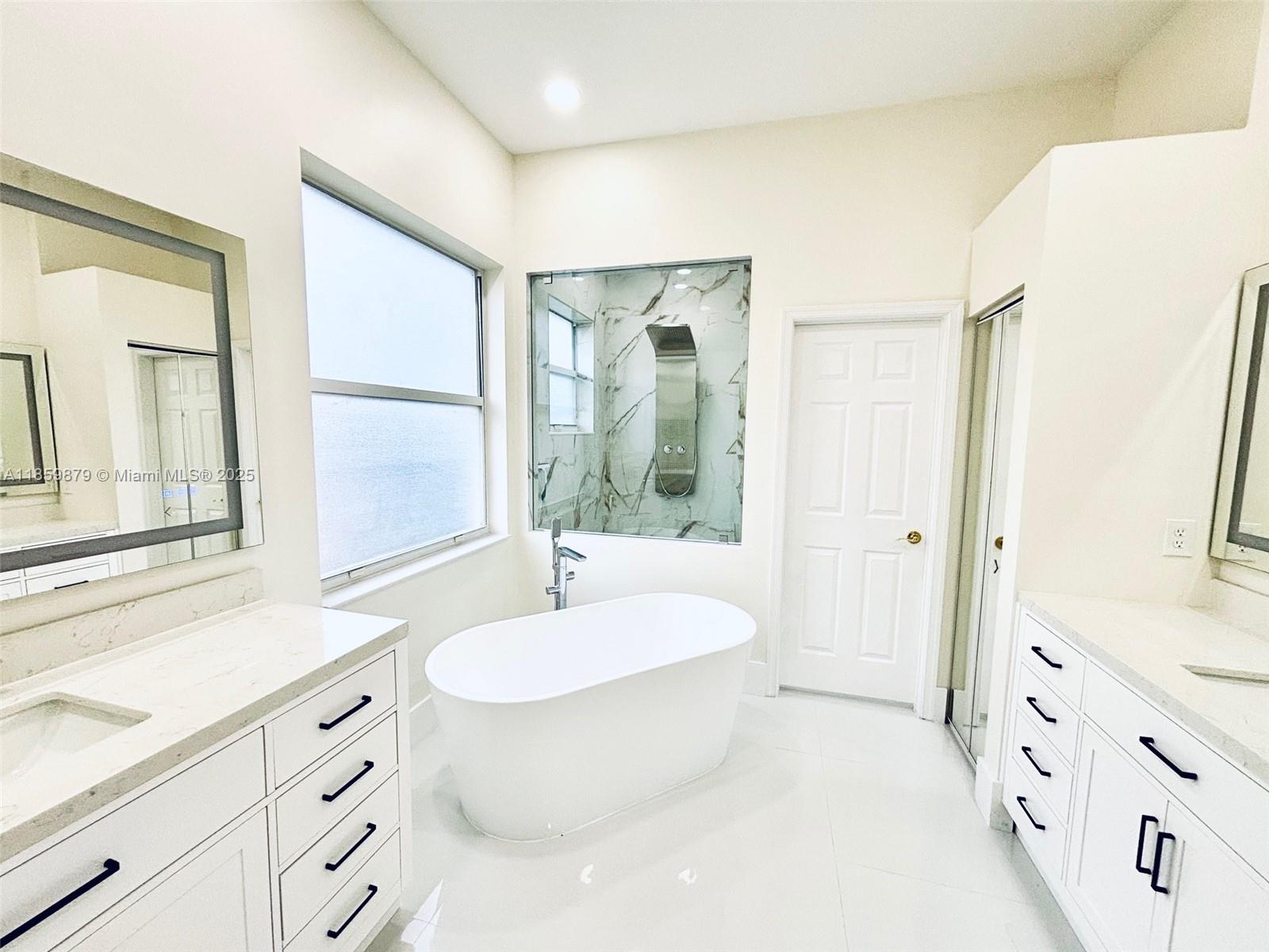 RIVIERA ISLES II - Residential