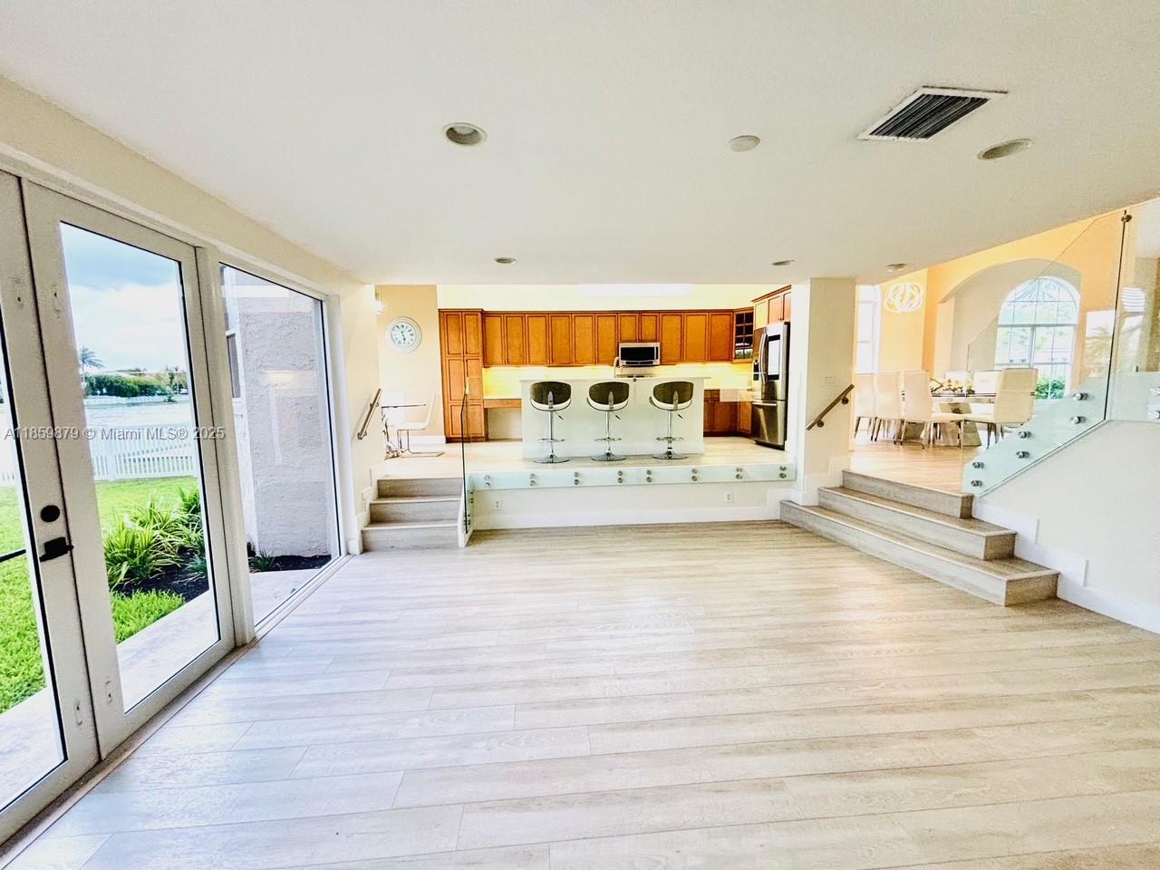 RIVIERA ISLES II - Residential