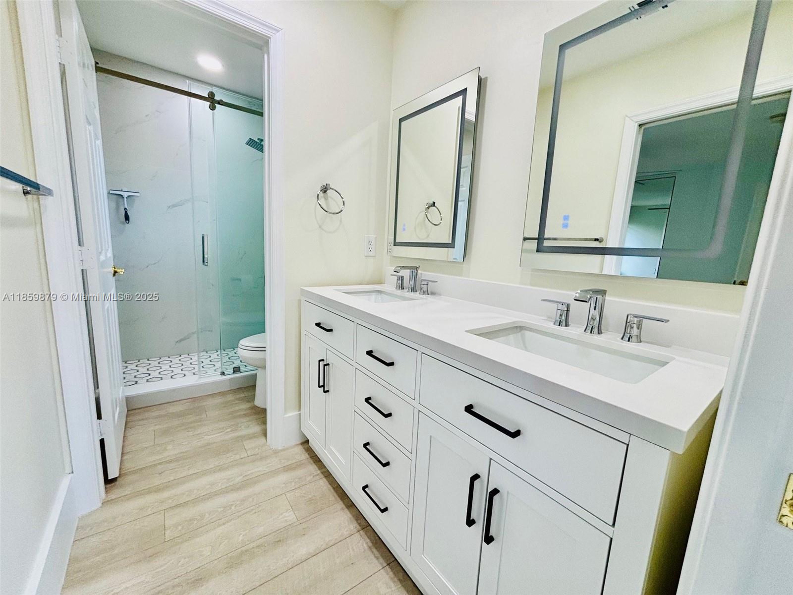 RIVIERA ISLES II - Residential