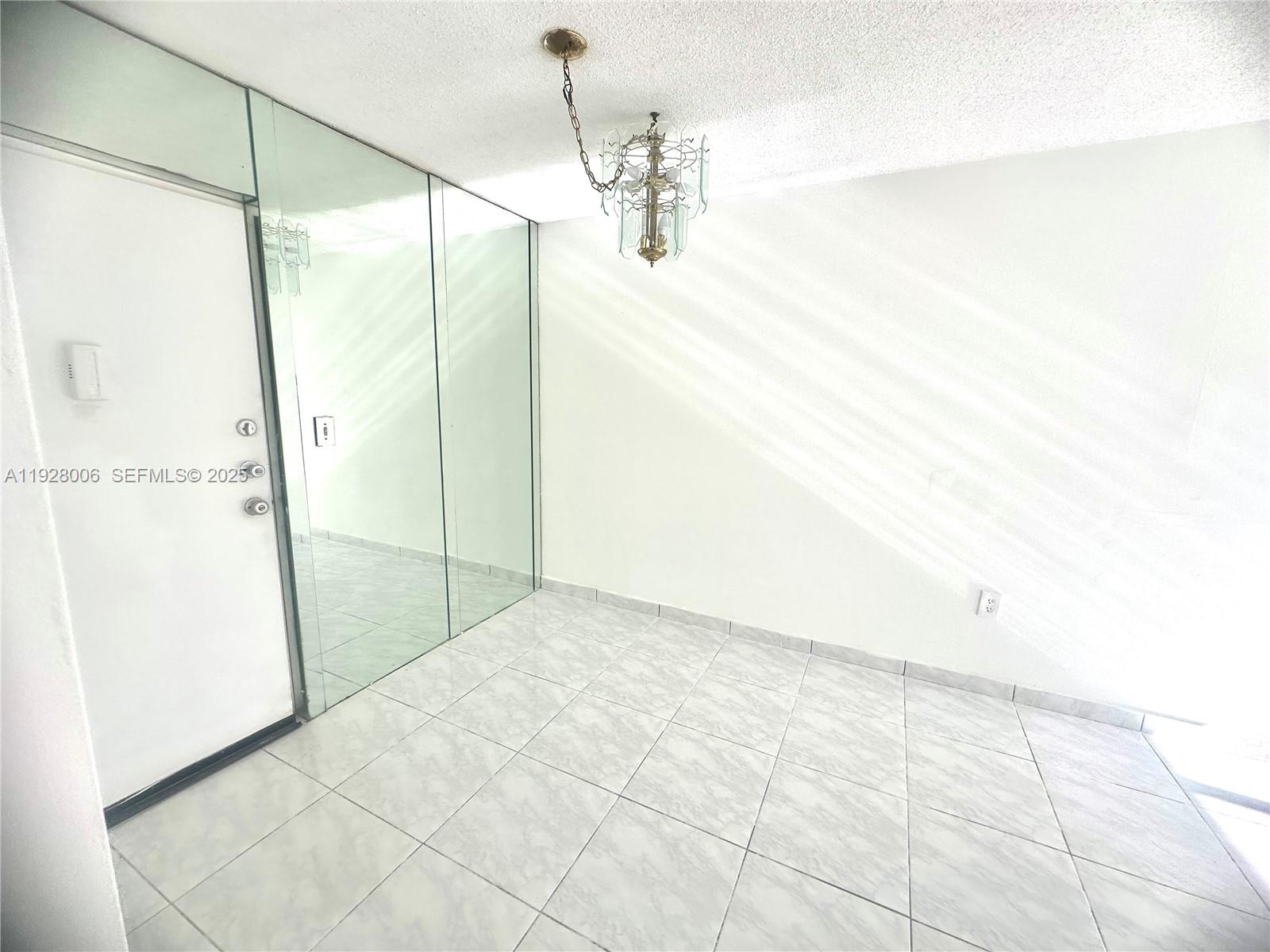 CARIBBEAN BREEZE CONDO - Residential Lease