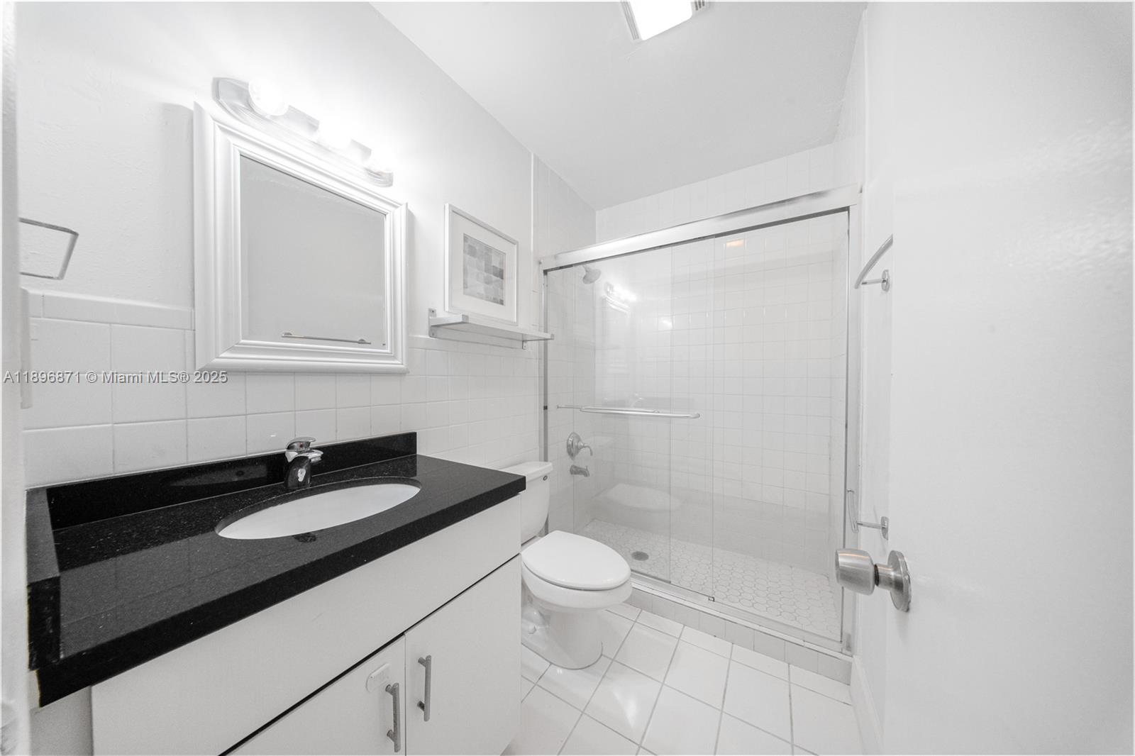 VENETIAN PALMS CONDO - Residential