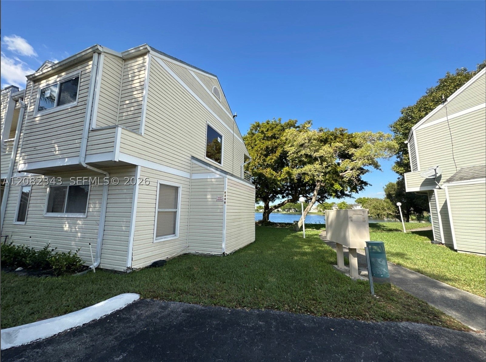 3405 NW 44th St