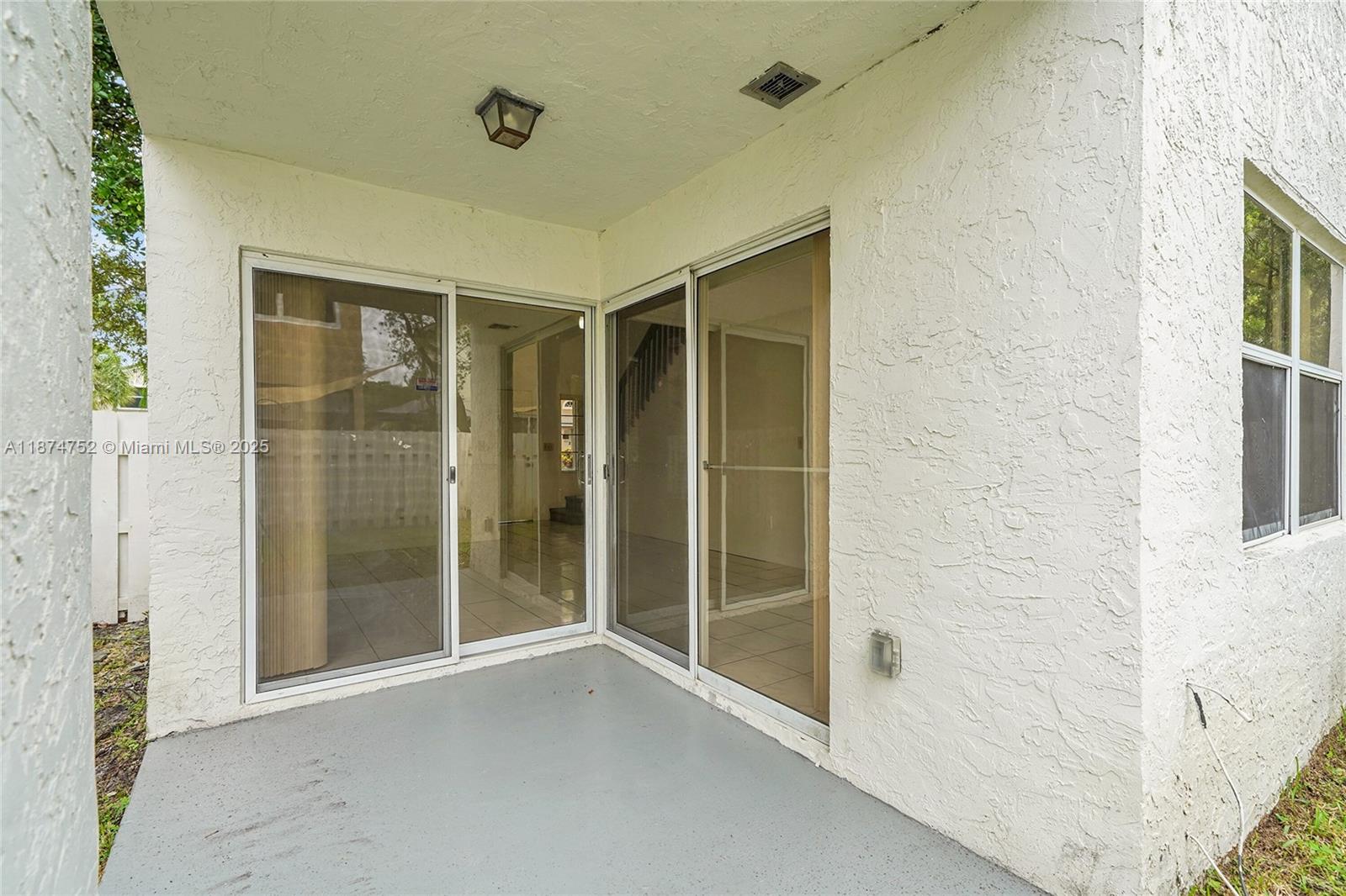 JACARANDA PARCEL 216 - Residential Lease