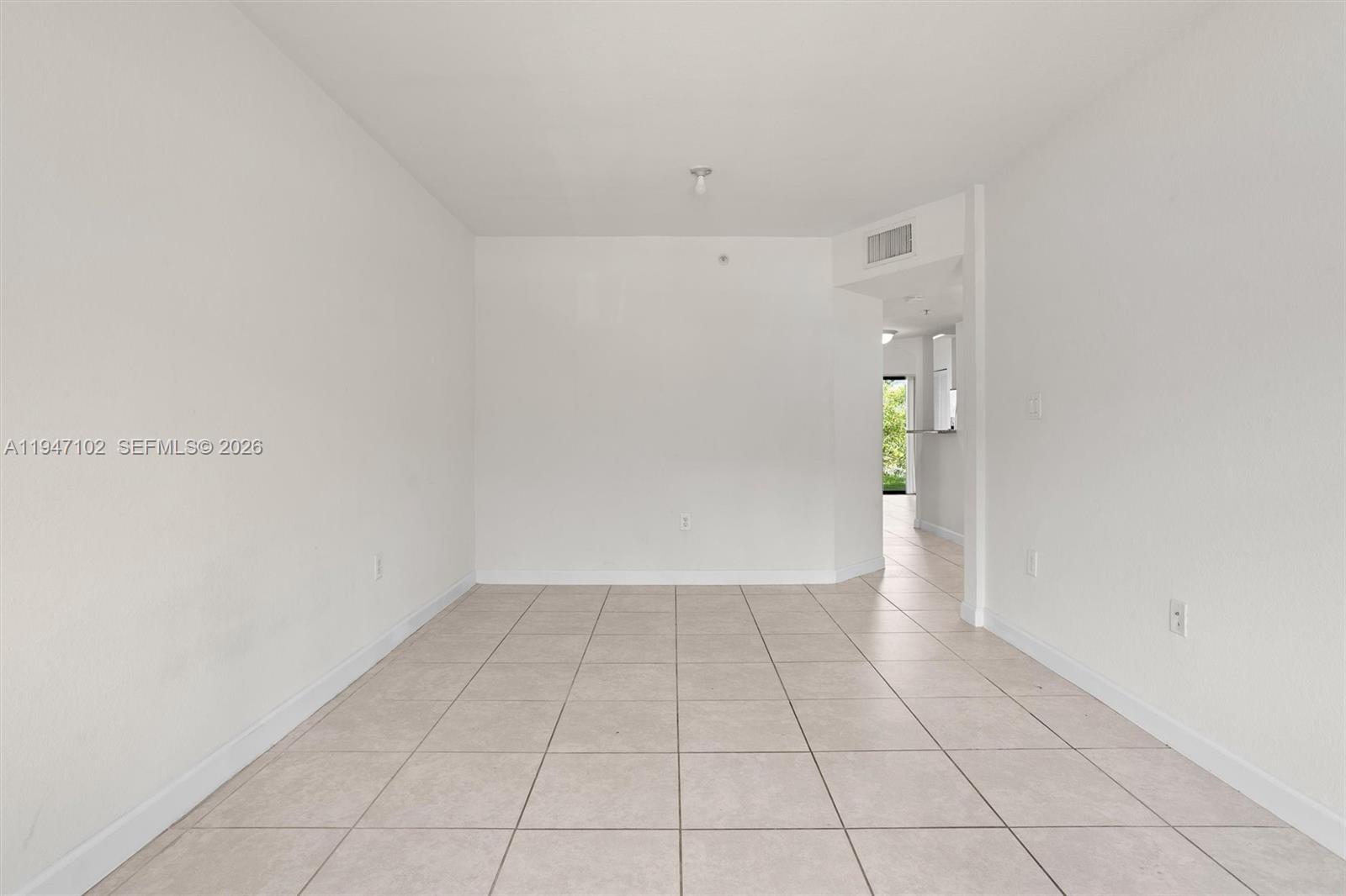 THE COURTS AT BAYSHORE II - Residential