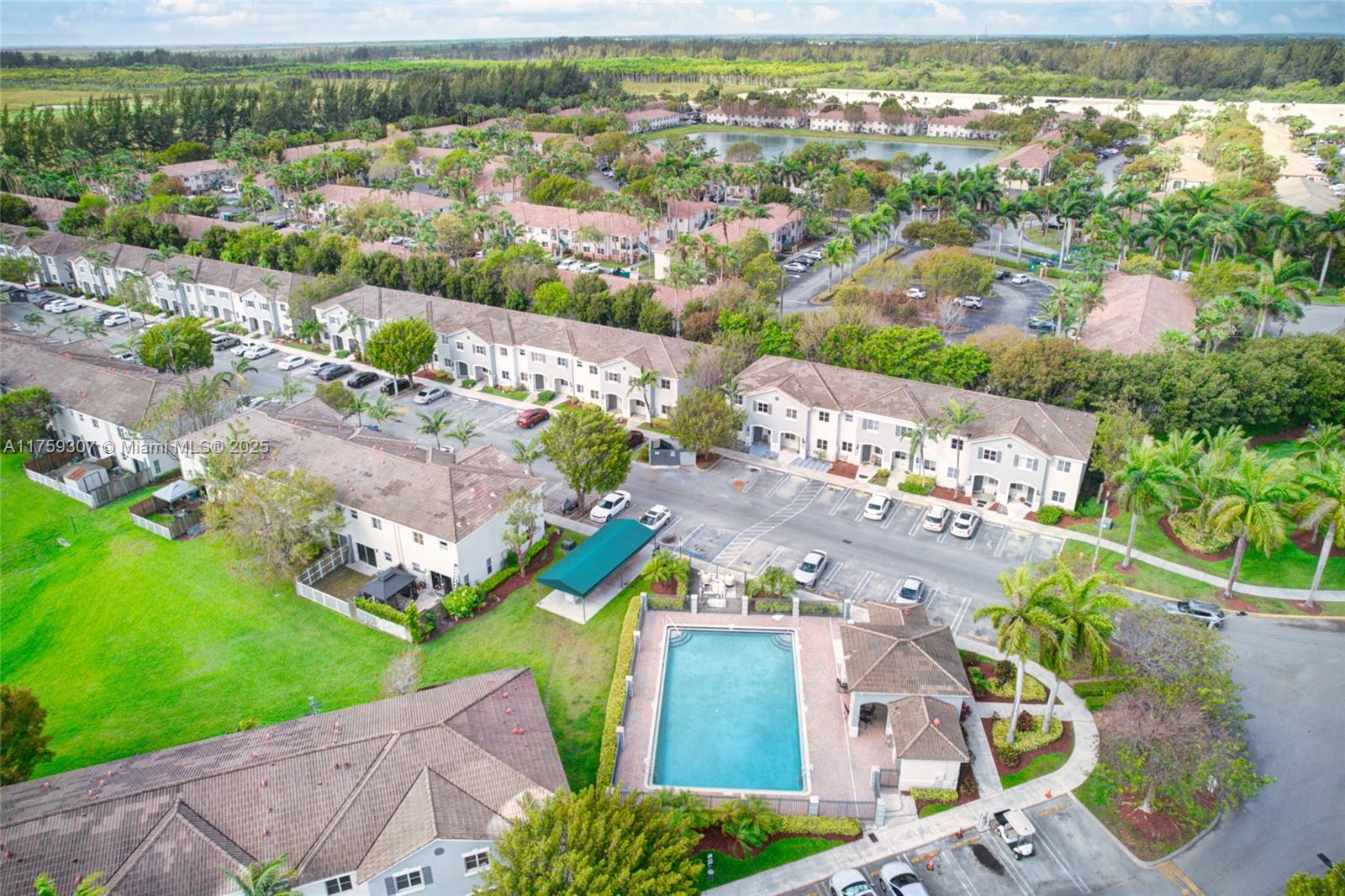 VENETIA GROVE - Residential