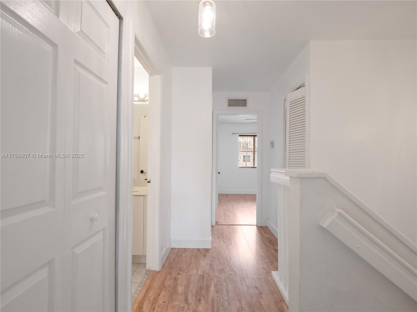 VENETIA GROVE - Residential