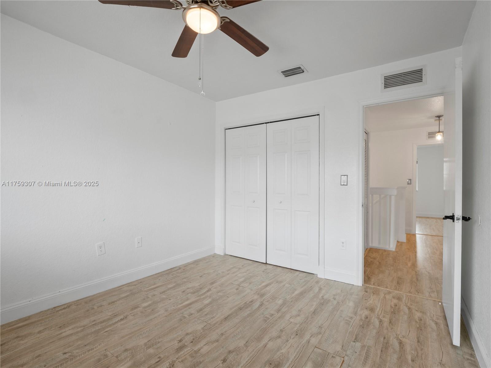 VENETIA GROVE - Residential