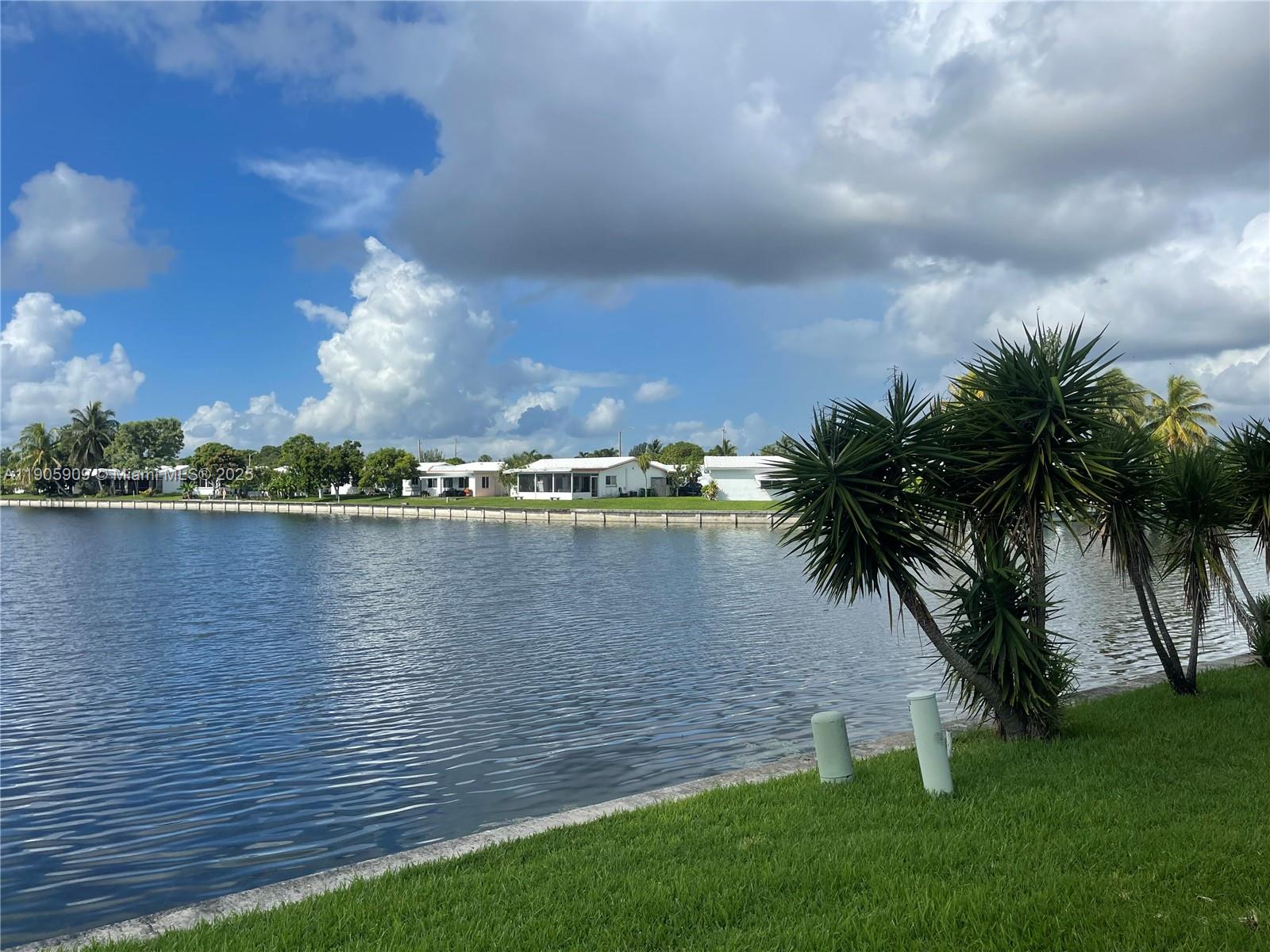 MAINLANDS OF TAMARAC LAKE - Residential