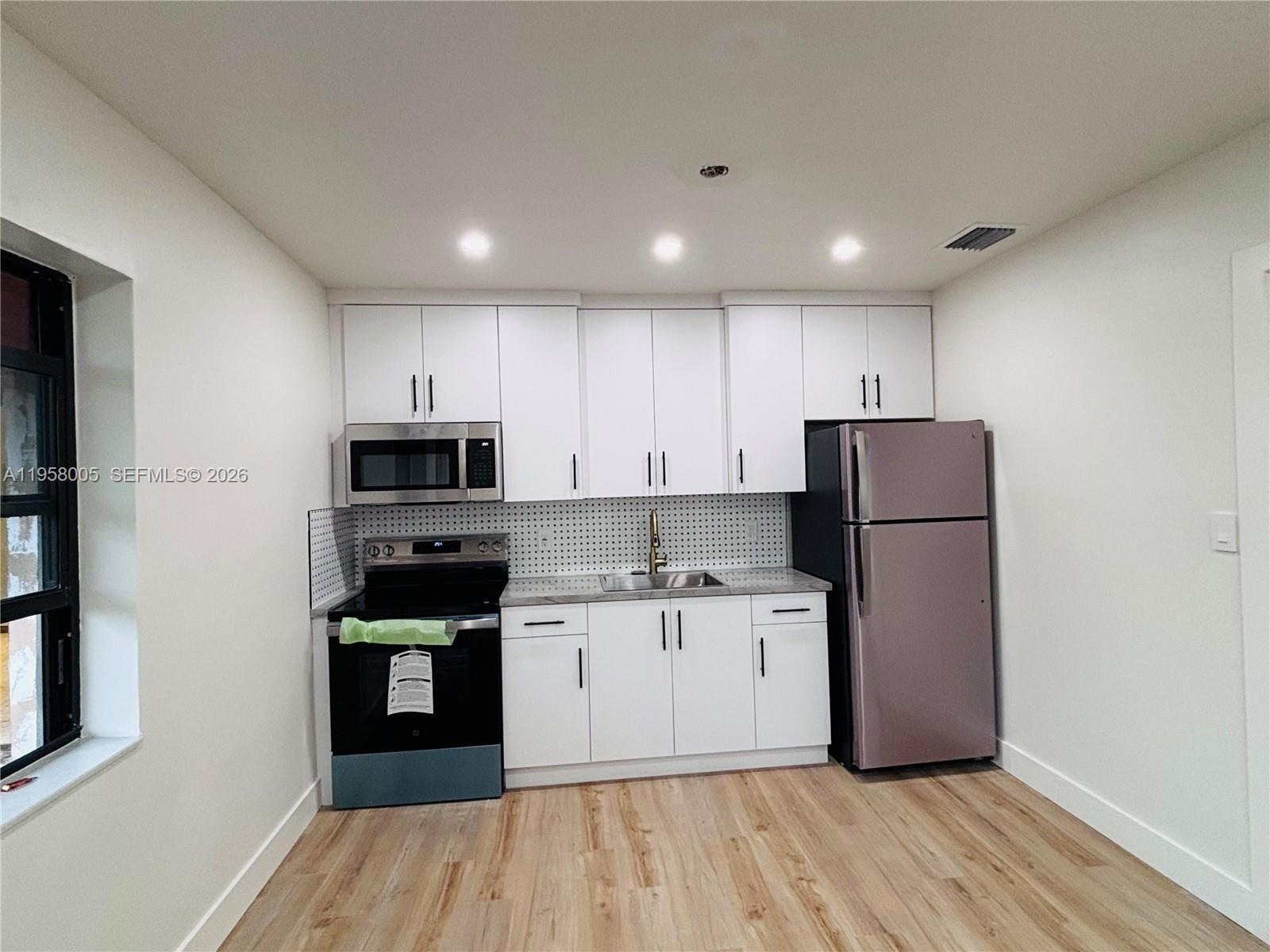 AC - Residential Income