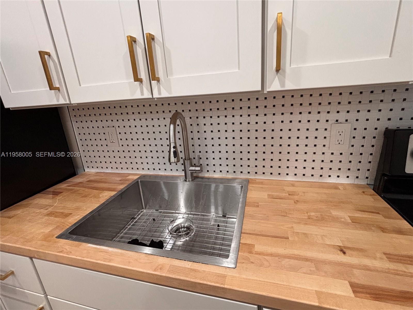 AC - Residential Income