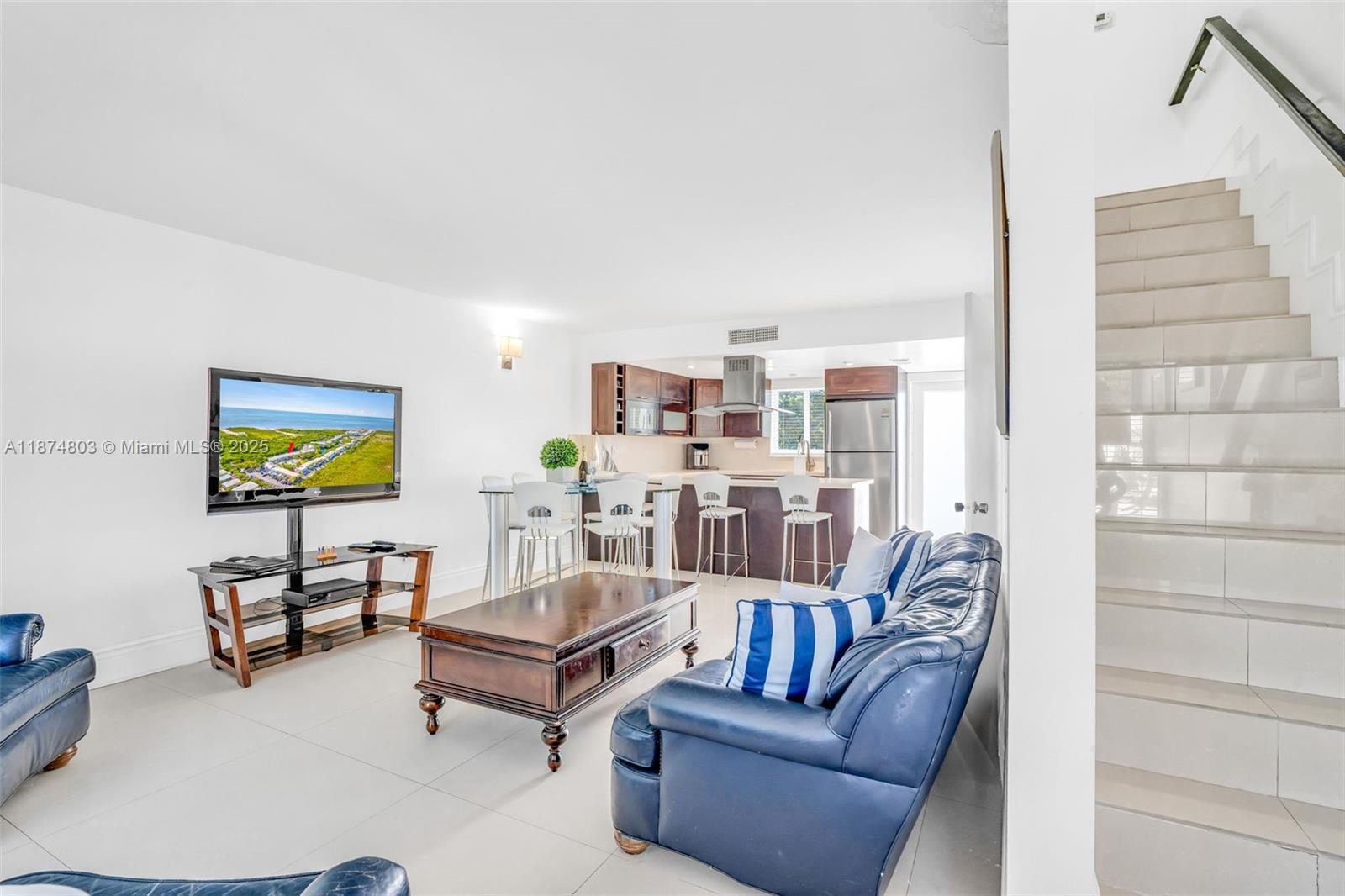 TOWNHOUSES OF KAWAMA - Residential