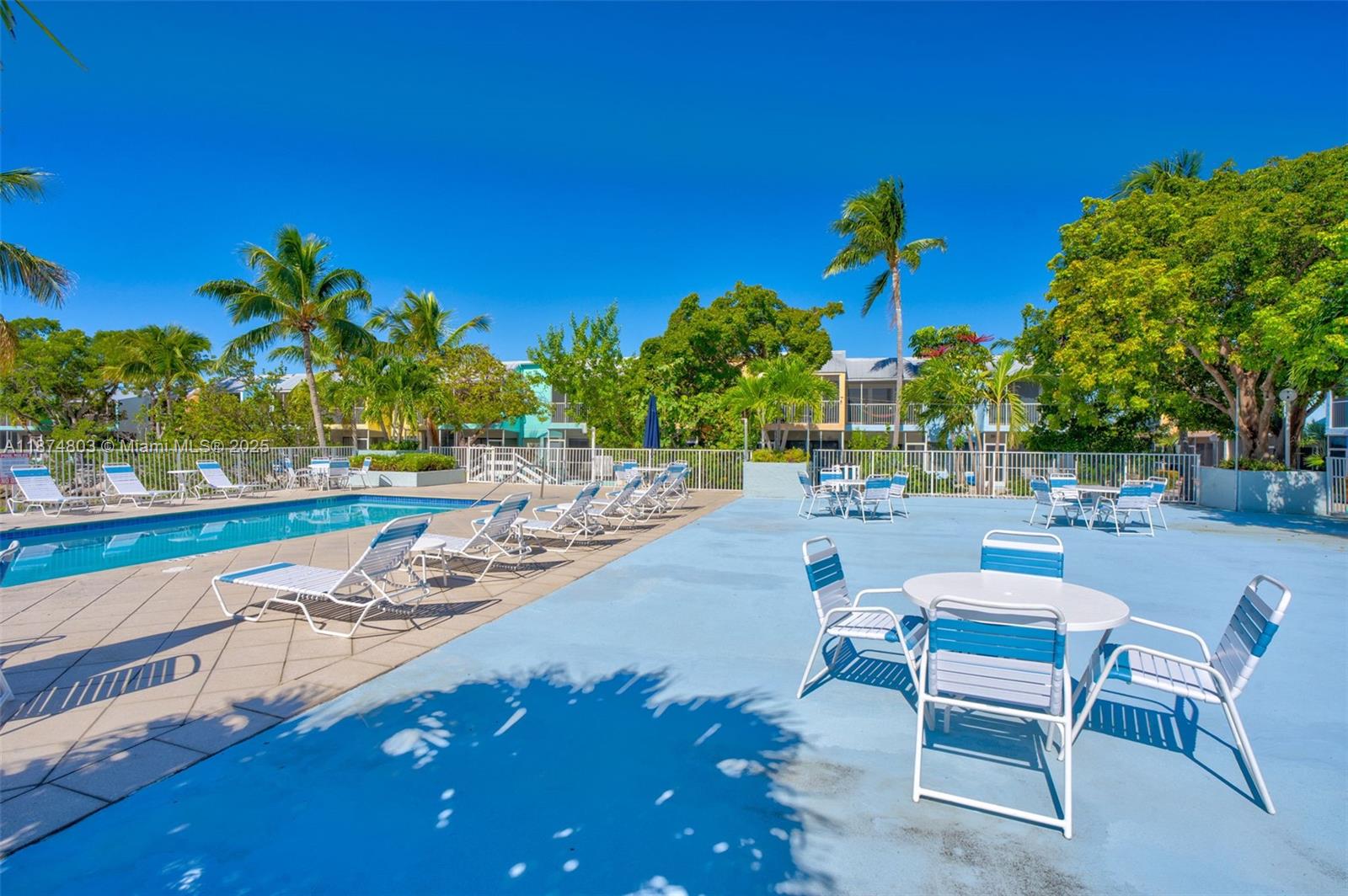 TOWNHOUSES OF KAWAMA - Residential