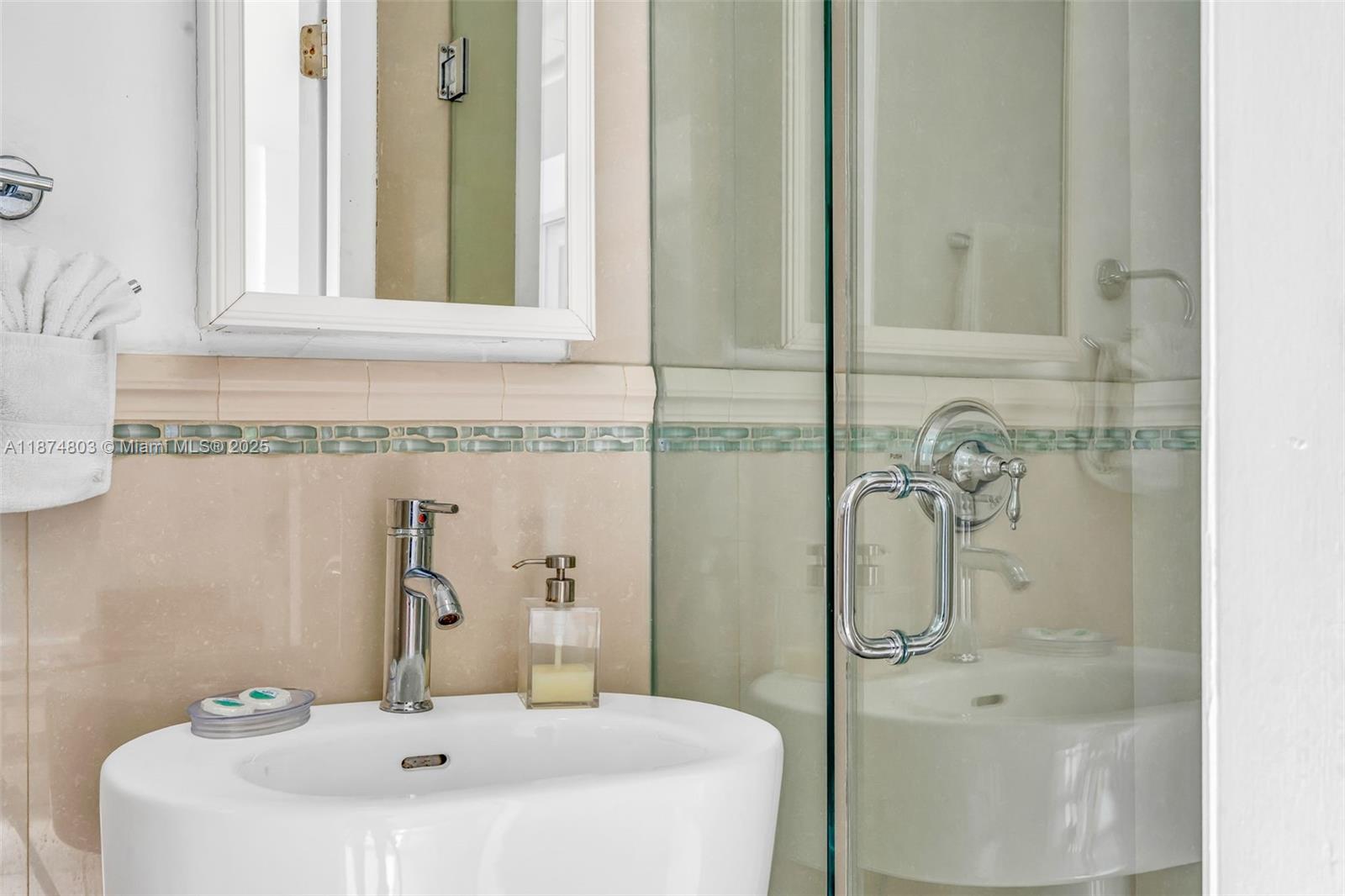 TOWNHOUSES OF KAWAMA - Residential