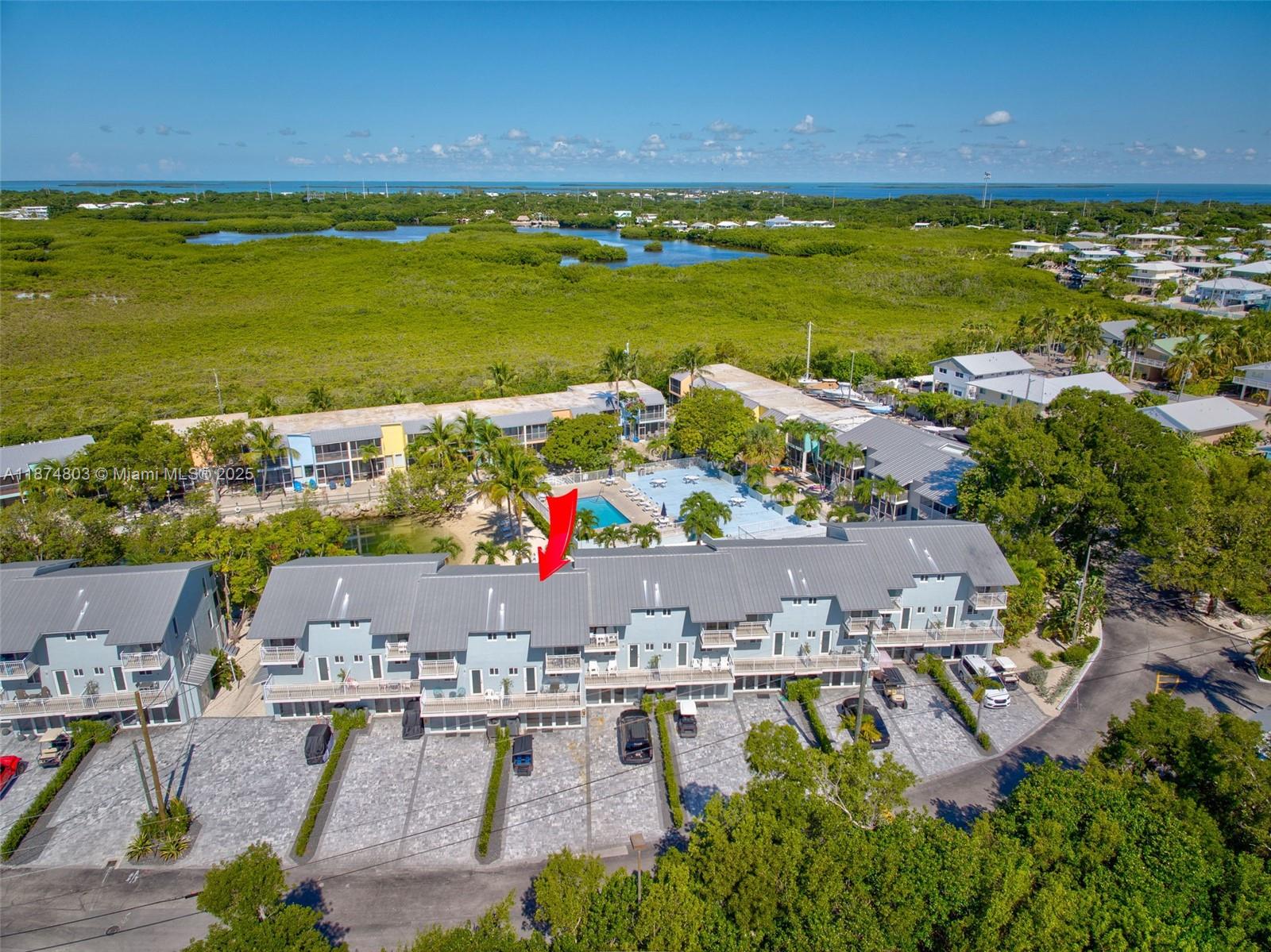 TOWNHOUSES OF KAWAMA - Residential