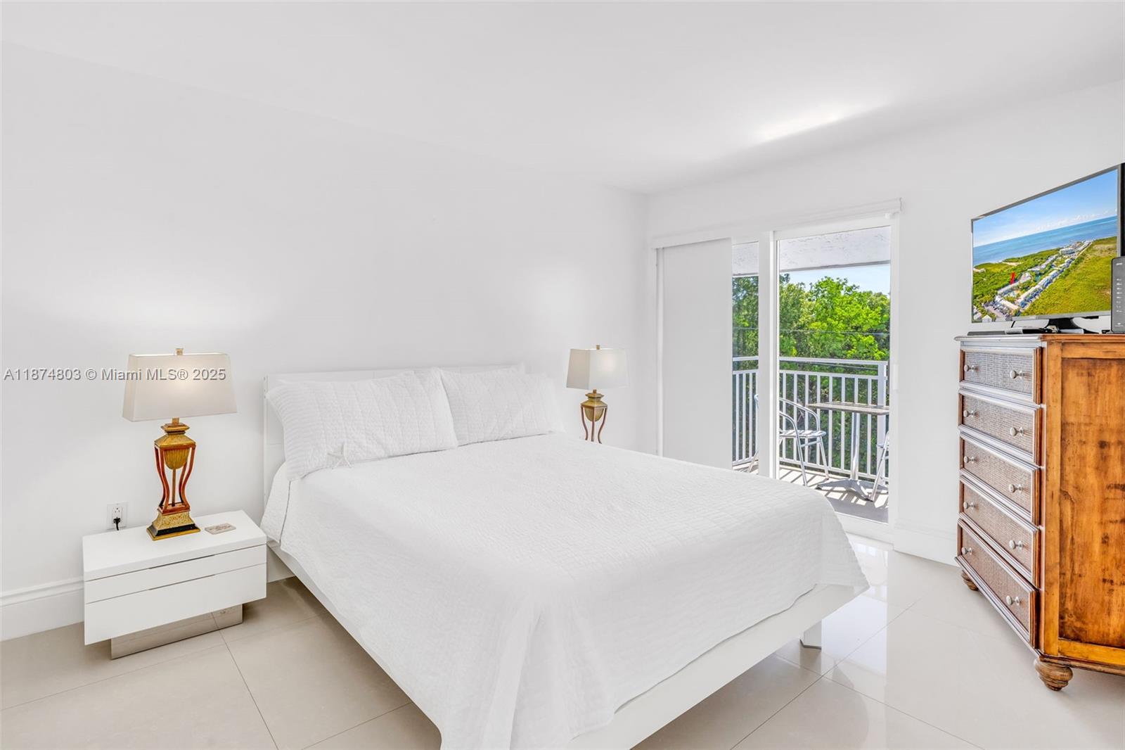 TOWNHOUSES OF KAWAMA - Residential