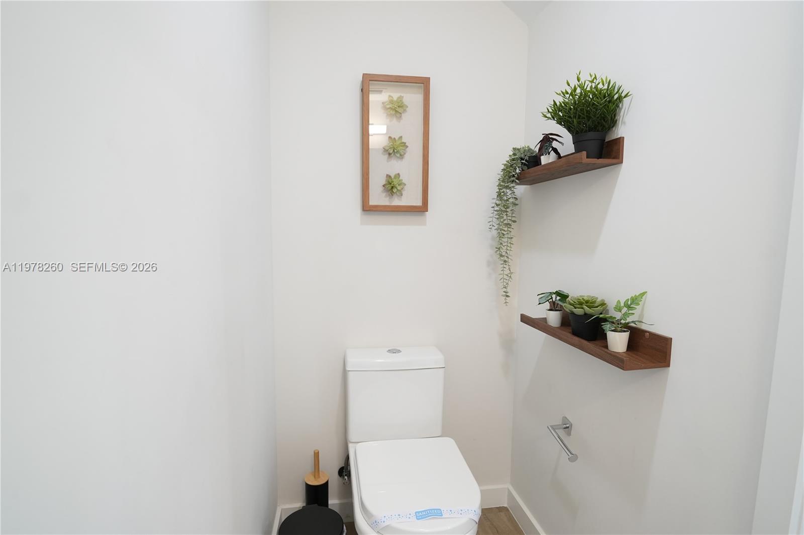 LEISURE TOWNHOUSES CONDO - Residential Lease