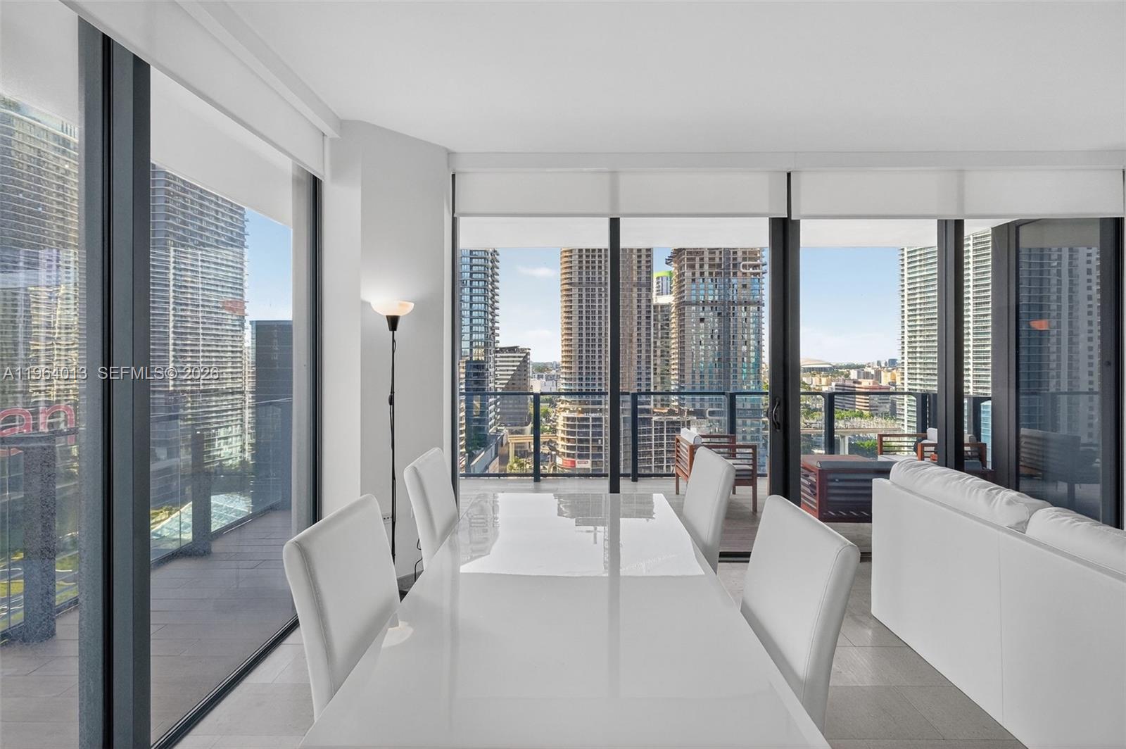 REACH CONDO - Residential