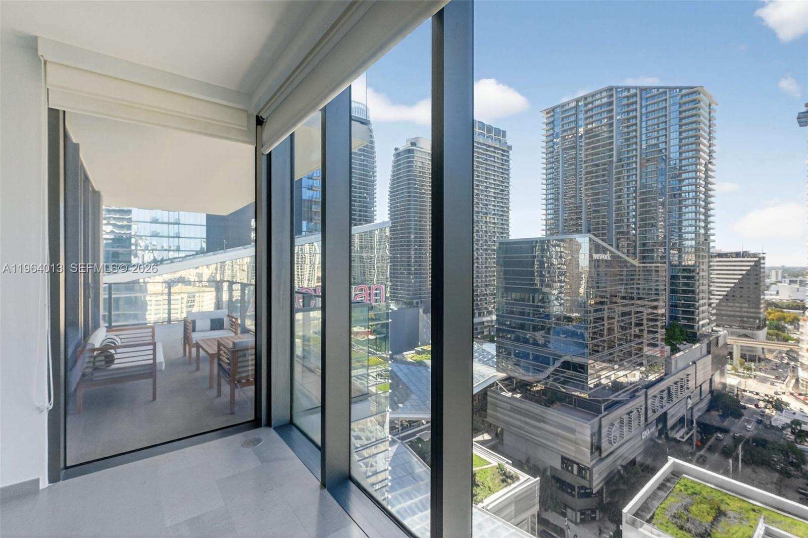 REACH CONDO - Residential