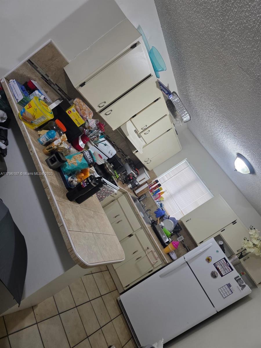 CADIZ I CONDO - Residential