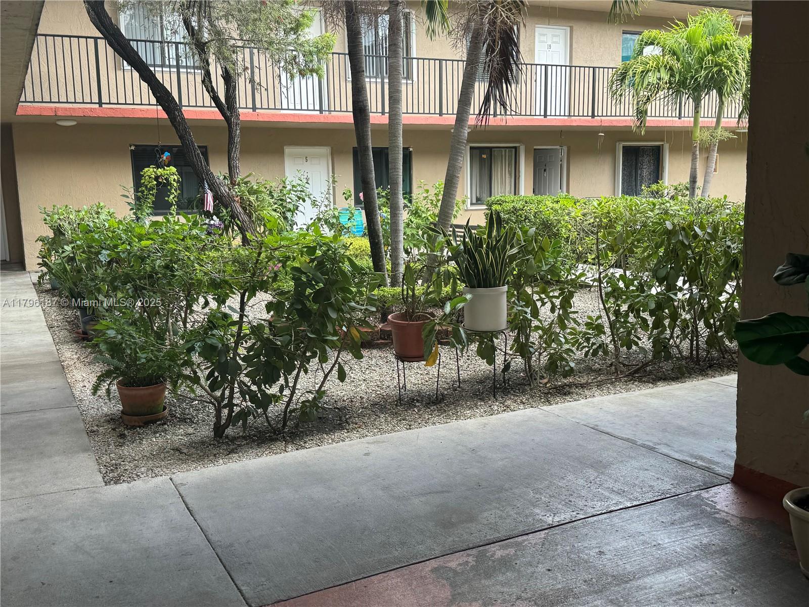 CADIZ I CONDO - Residential