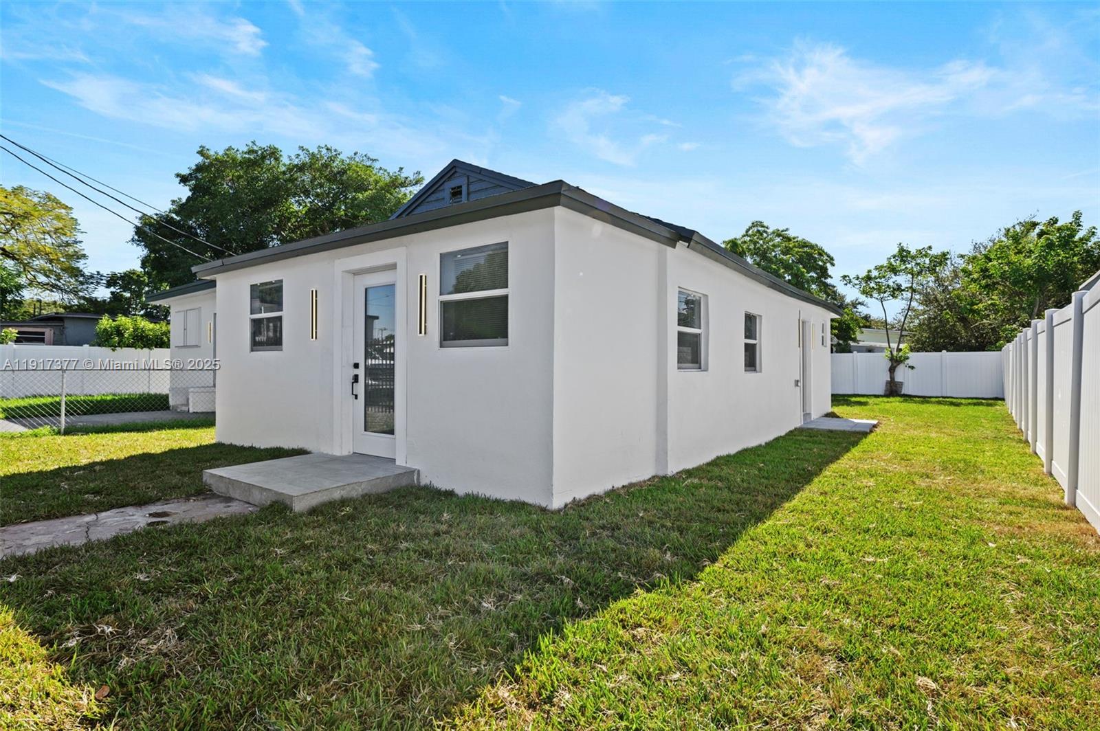 LIBERTY CITY - Residential