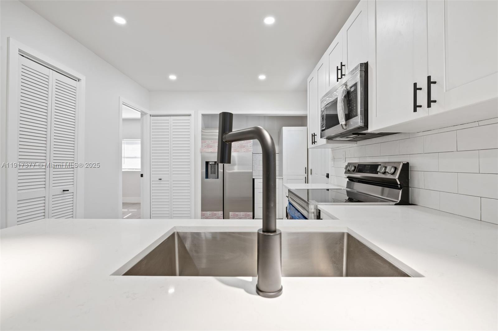 LIBERTY CITY - Residential