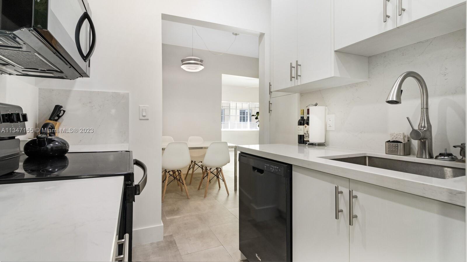 THE GATSBY CONDO - Residential