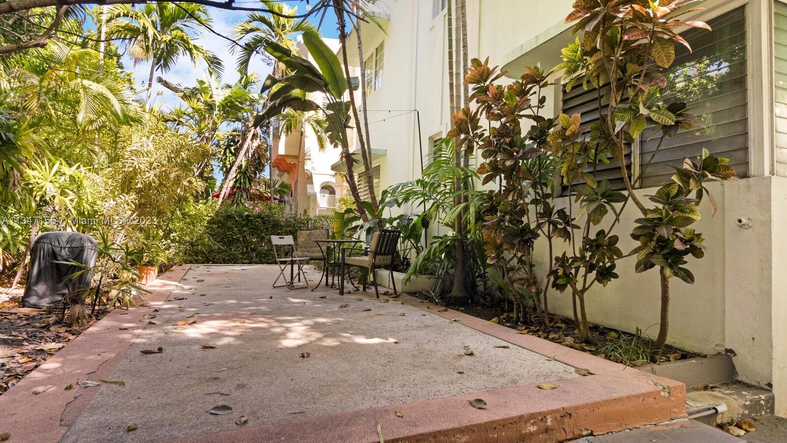 THE GATSBY CONDO - Residential