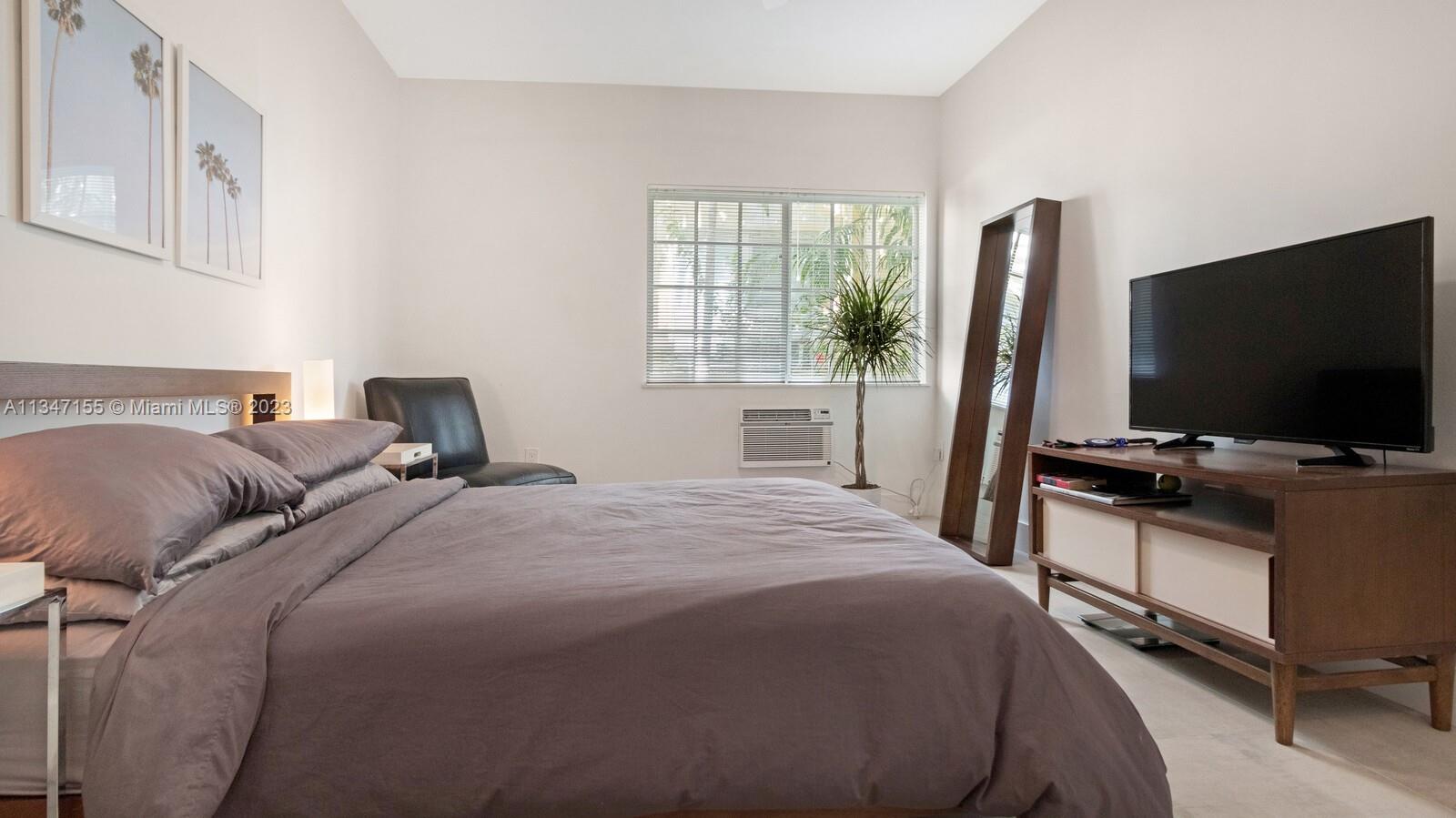 THE GATSBY CONDO - Residential