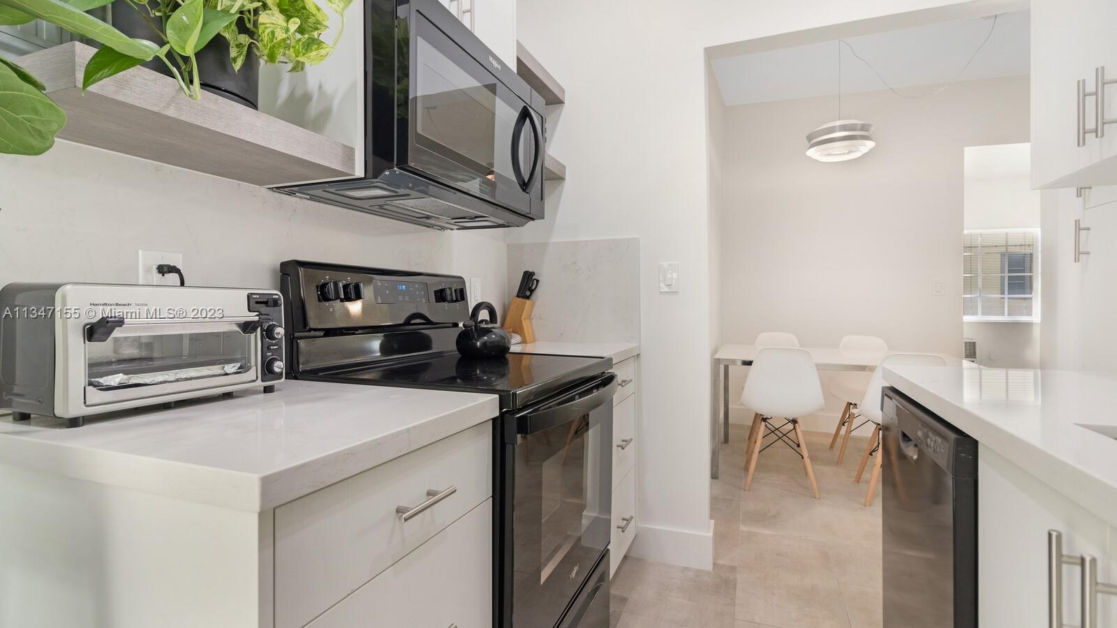 THE GATSBY CONDO - Residential